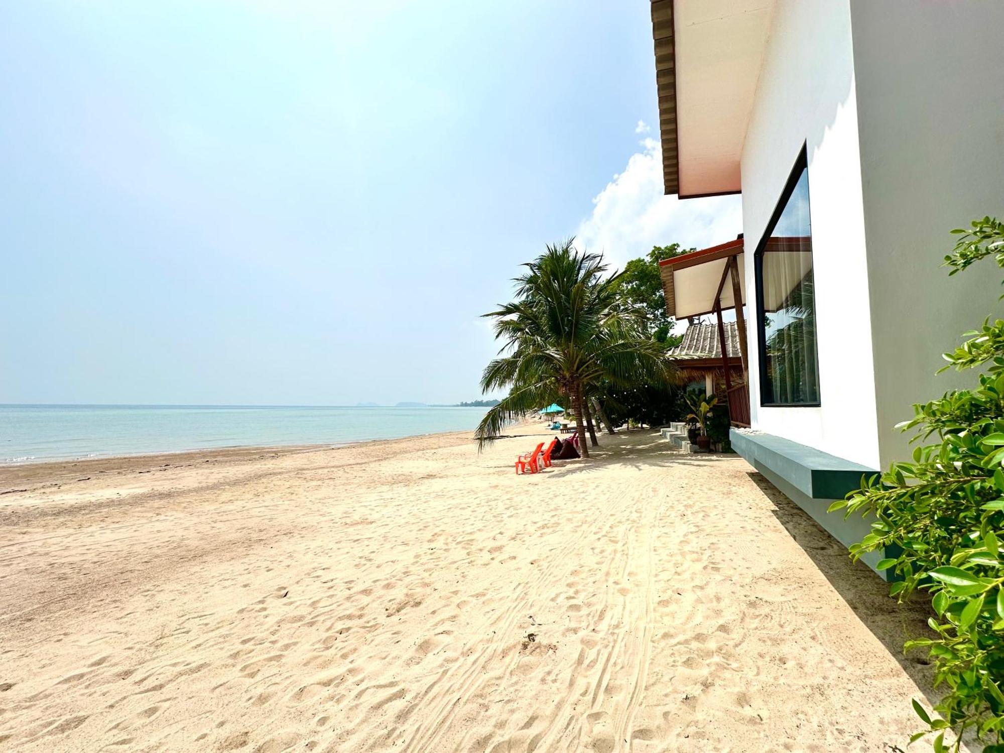The Scenery Beach Resort Baan Khai Eksteriør bilde